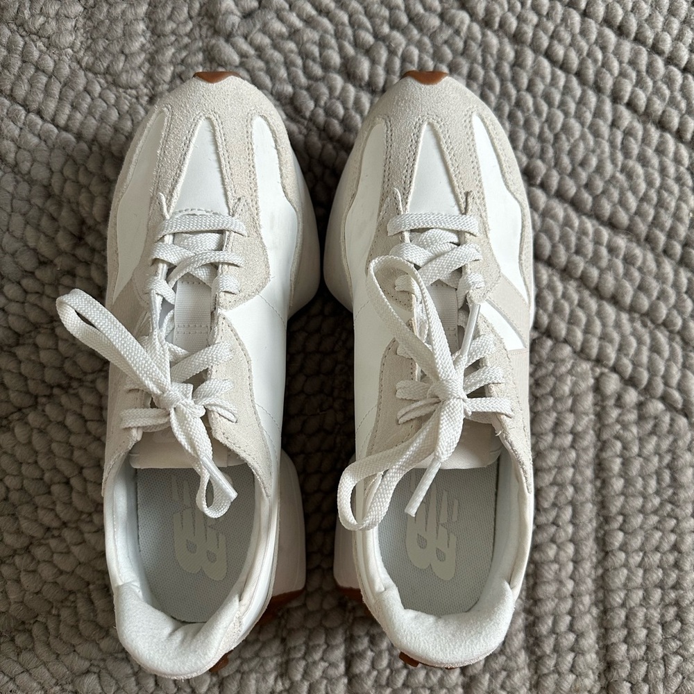New Balance Women's Shoes - White and Tan - NWOB - Picture 6 of 9
